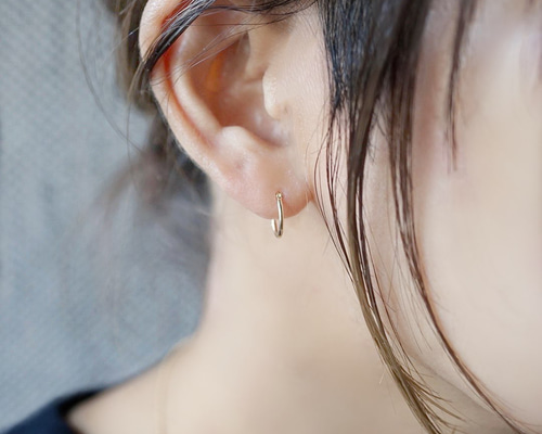 ねここ　k18ピアス　ワイヤーフープピアス　10㎜ つけっぱなし ピアス フープピアス 18金 つけっぱなし K18 アレルギー対応