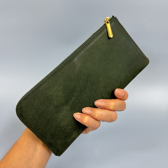 【育てる革シリーズ】 薄くて軽いL字長財布 24枚カード イタリアンレザーMARGOT オリーブグリーン　前ファスナー無 マルゴー Squeeze はこちら⇩