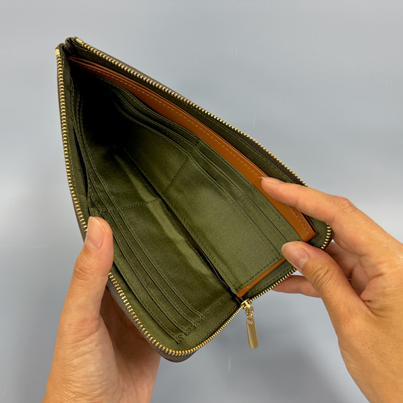 【育てる革シリーズ】 薄くて軽いL字長財布 24枚カード イタリアンレザーMARGOT オリーブグリーン　前ファスナー無 マルゴー Squeeze はこちら⇩
