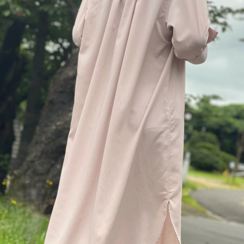 大人可愛い❣くすみピンクのワンピース サイズフリー マキシ丈 七分袖