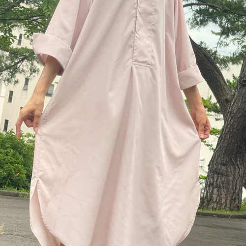 大人可愛い❣くすみピンクのワンピース サイズフリー マキシ丈 七分袖