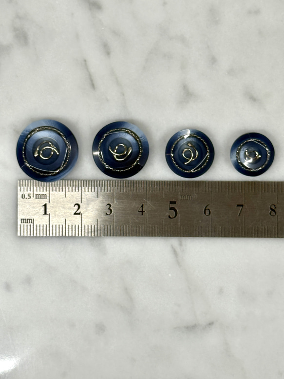 16個 ヴィンテージボタン　№282 4枚目の画像