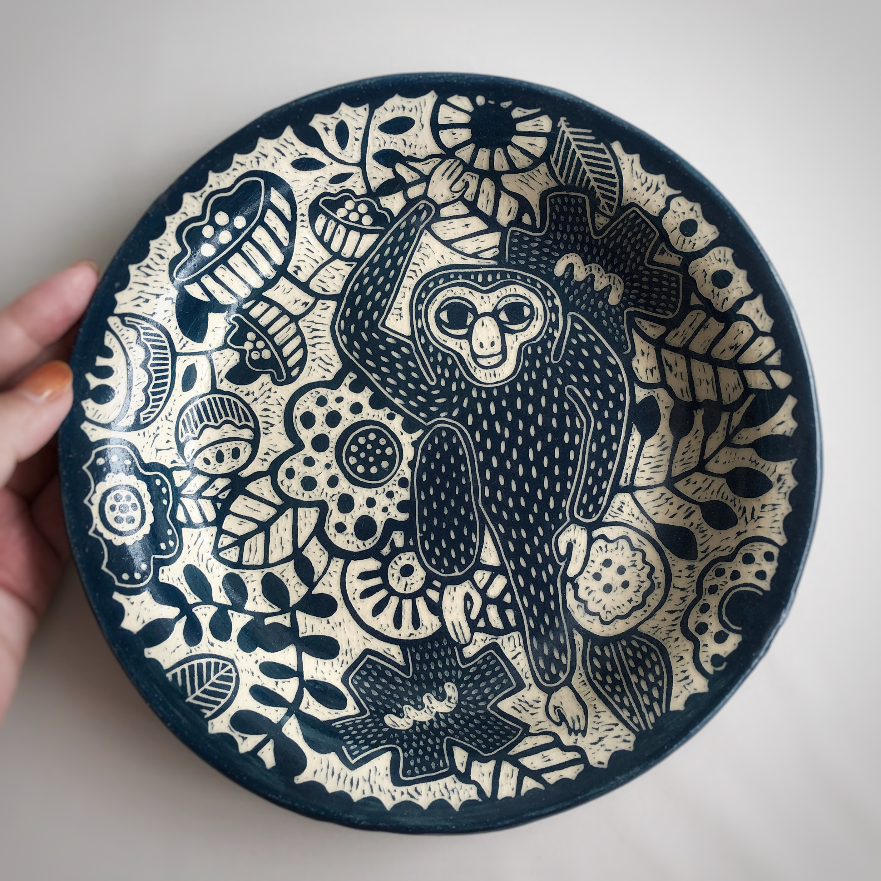 『carving shirotetenagazaru dish』 - teal blue  B -