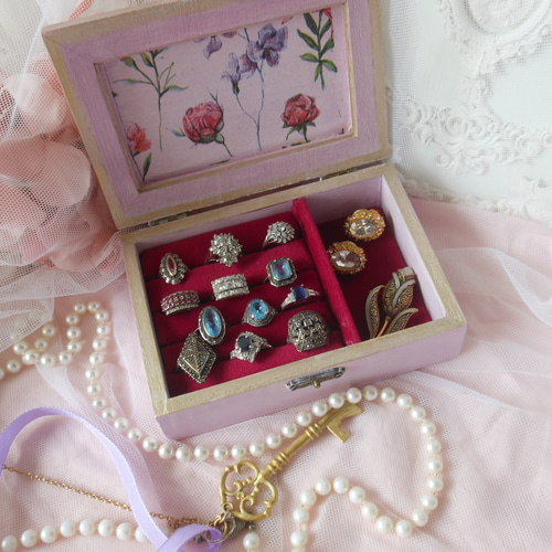 薔薇のマリーアントワネットのジュエリーボックス、指輪ケース フリー