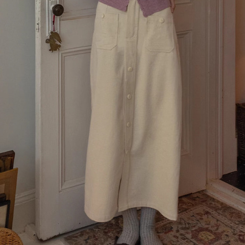 Aラインロングスカート ボタン付きスカート ロングスカート（マキシ丈