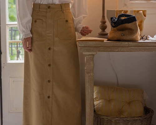 Aラインロングスカート ボタン付きスカート ロングスカート