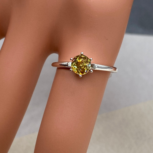 ファイアの魔法☆彡非加熱天然スフェーン0.915ct　S925フリーサイズリング ☆SO☆スフェーンリングB～ゴールデン系（0.74ct） 指輪・リング らん