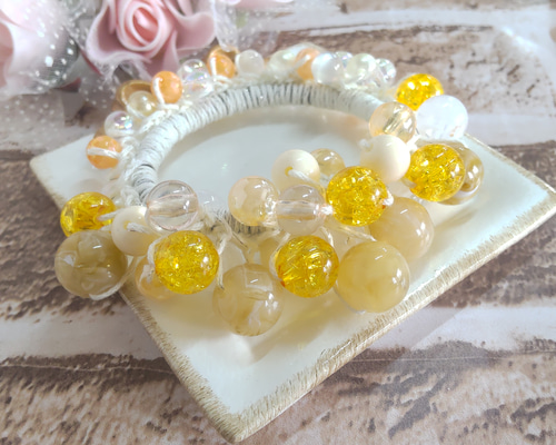 大人可愛いビーズシュシュ〜イエローカラー〜 シュシュ ラピスラズリ