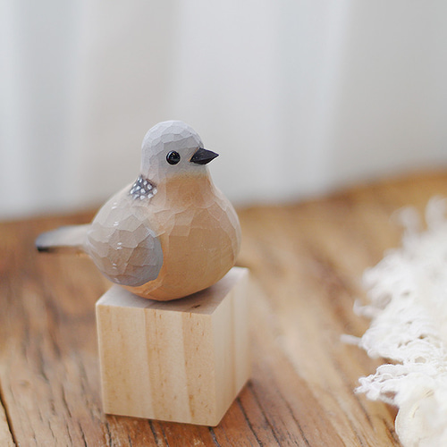 太った小鳥 木彫りの小鳥 珠颈の鳩 野鸽 手作り実木デスクトップ