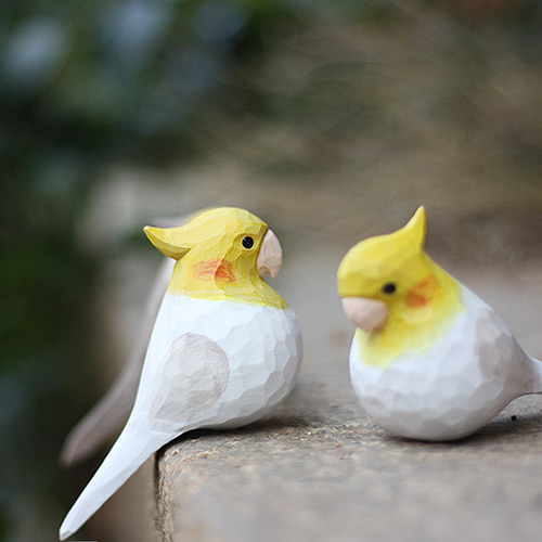 木彫りの小鳥 鳳頭玄鳳鶏 純手作り 実木飾り 小太り鳥 置物