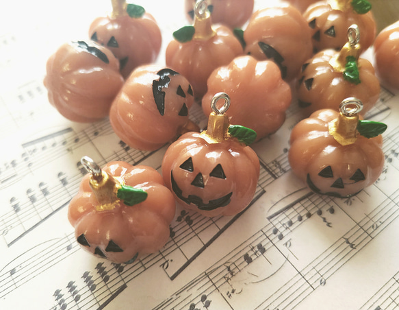チャーム 2個 かぼちゃ ジャックランタン ハロウィン パンプキン 
