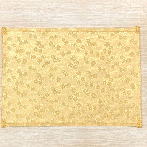 金運！招きカネゴン(さくら色) 墓場の画廊　新品未開封 敷物○金襴○ 桜流水模様○金色○敷物-21（送料無料・追跡番号