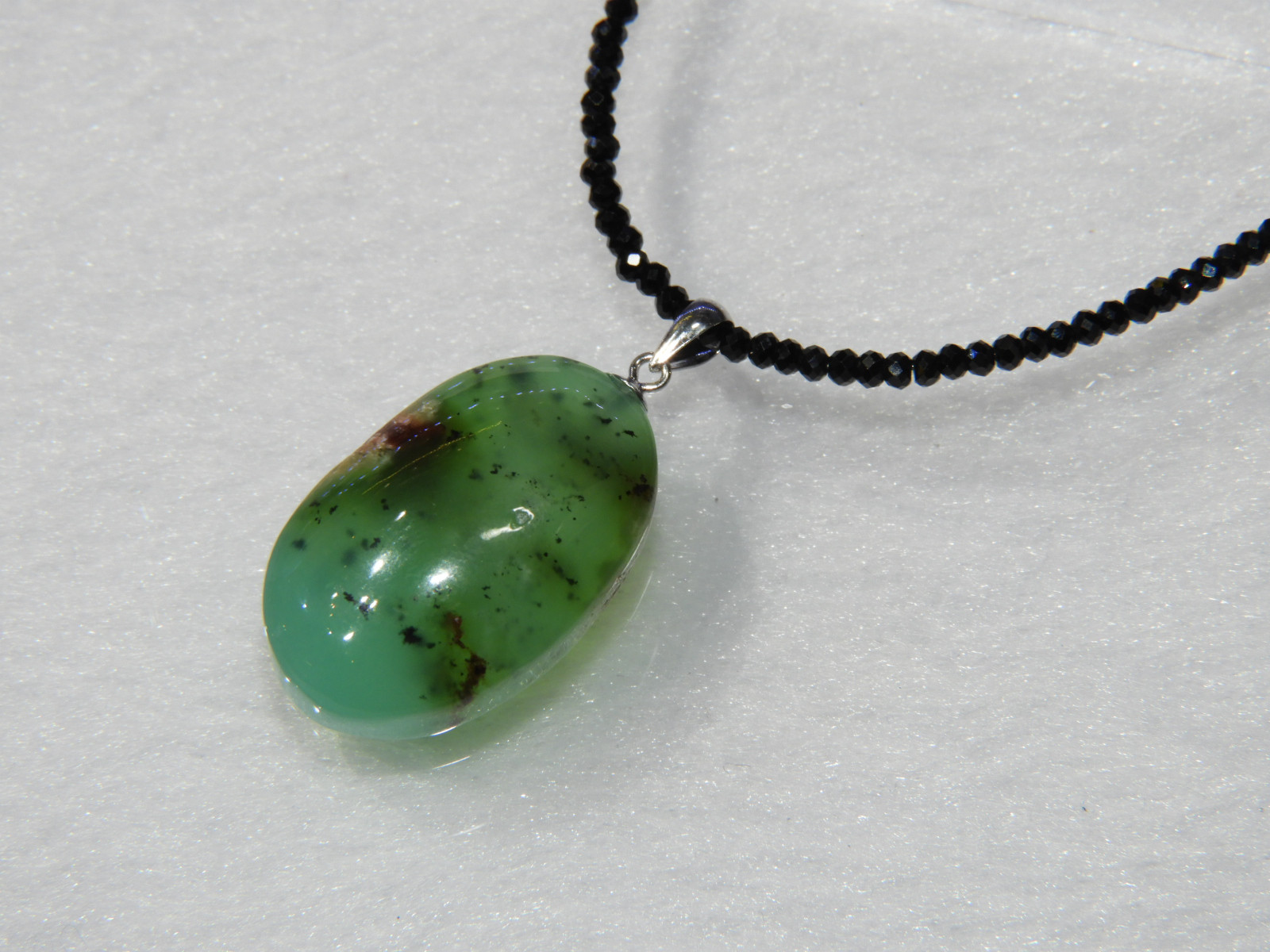 キュウイストーン！オーストラリアの宝！クリソプレーズのペンダント！メイドインジャパン　天然石　７