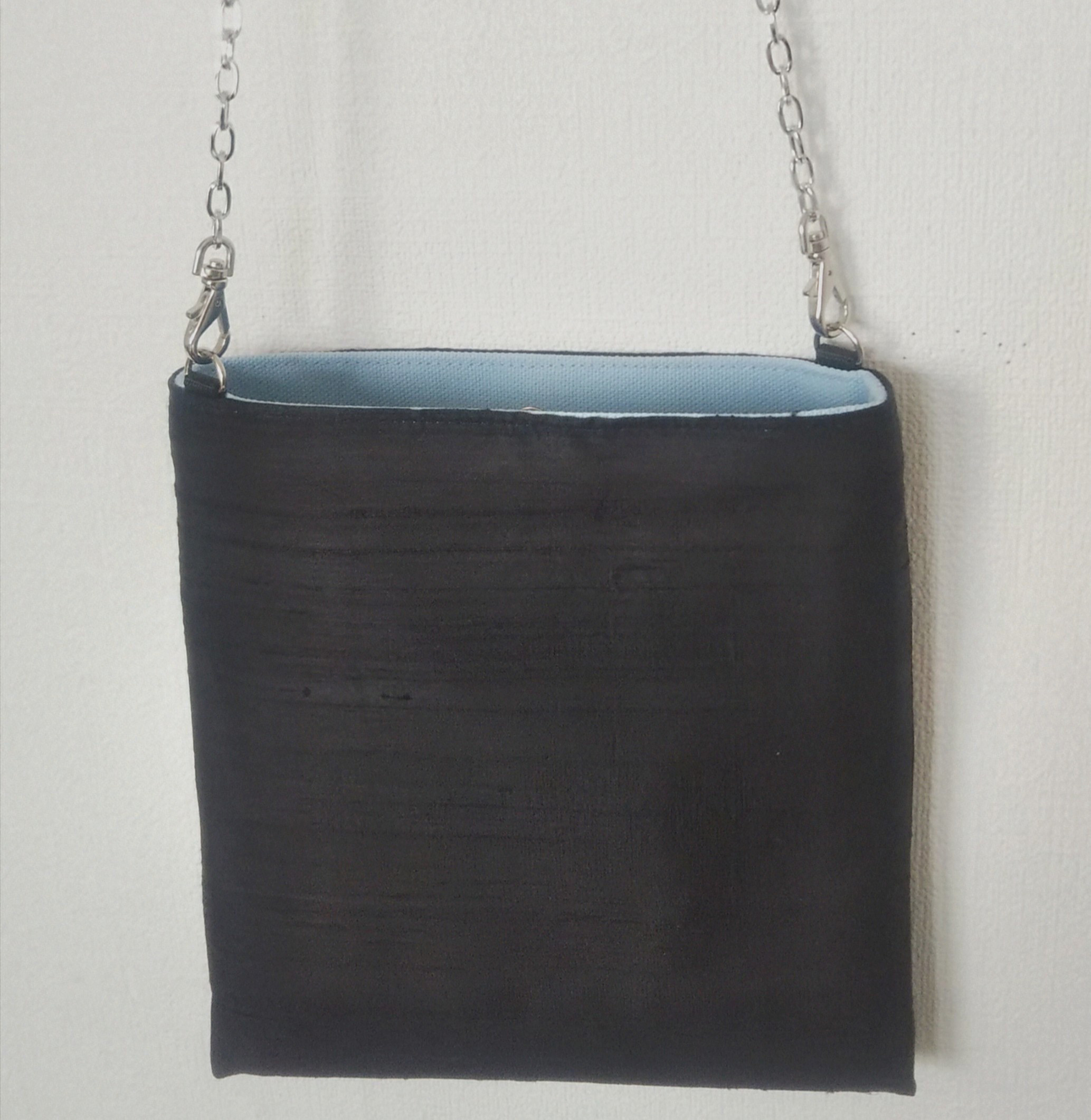 ポシェット・シルクシャンタン（ブラック）