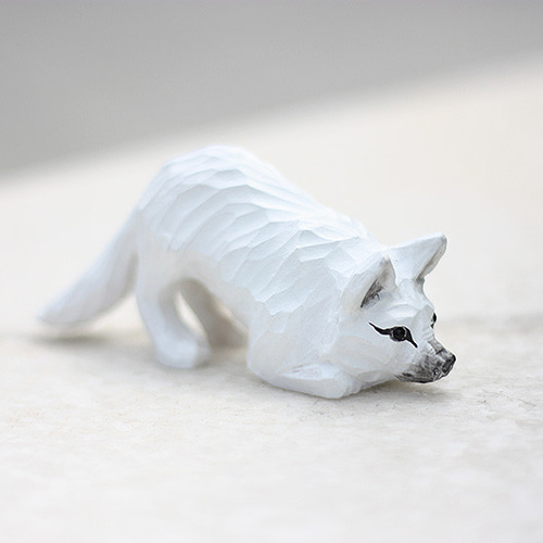 狐の木彫り飾り 手作り実木 赤い狐 白狐 九尾の狐