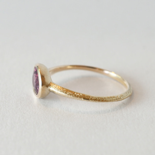ピンクサファイア　リング　指輪　ローズカット　K10 K10 ローズカットのピンクサファイアのリング【1点もの】 指輪・リング