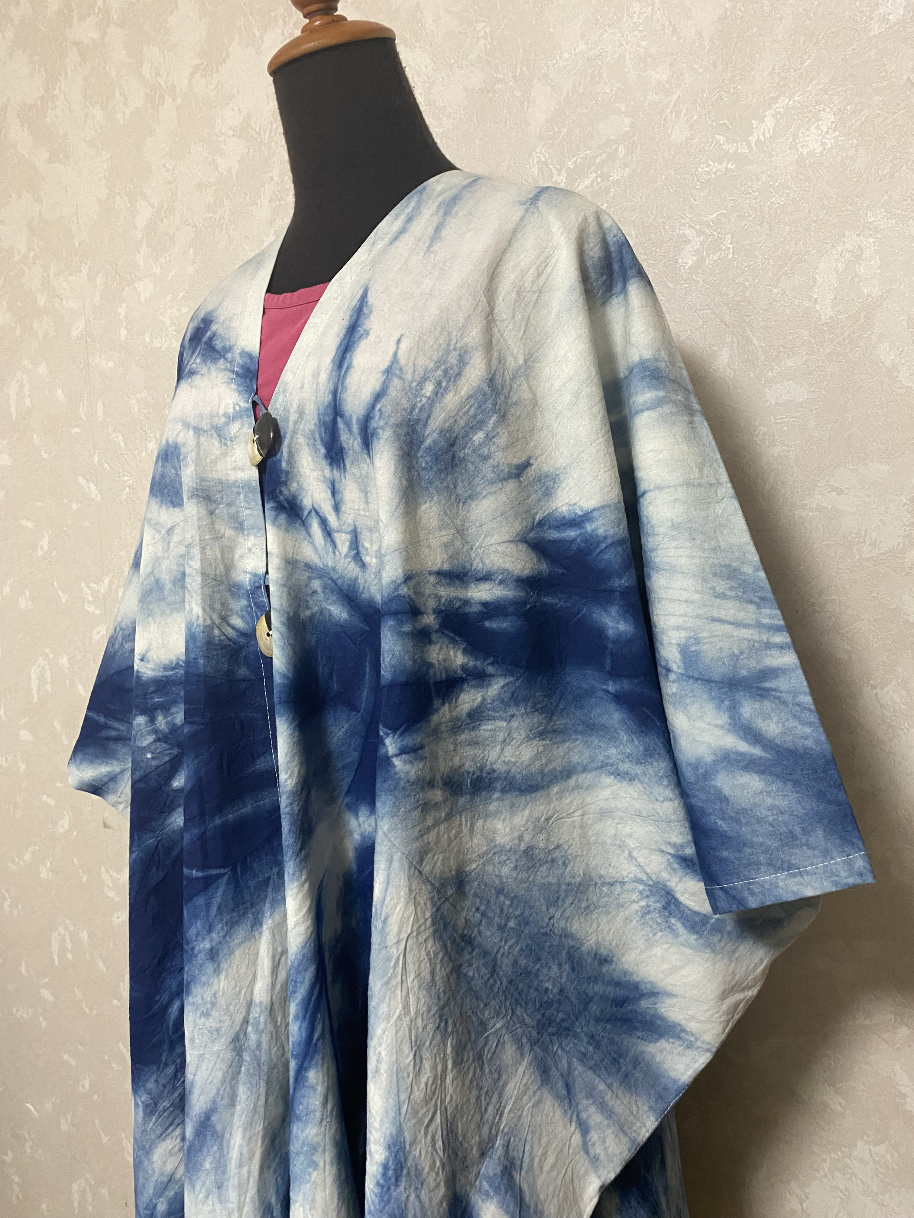 164藍染めのジャケット(絞り染め、渦)