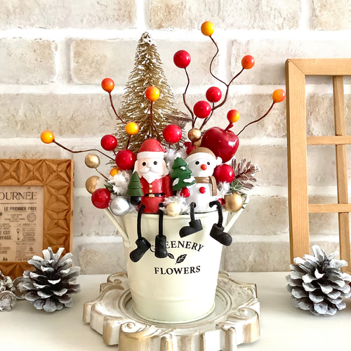 サンタと雪だるまとミニツリーのクリスマスオブジェ◇スチール製