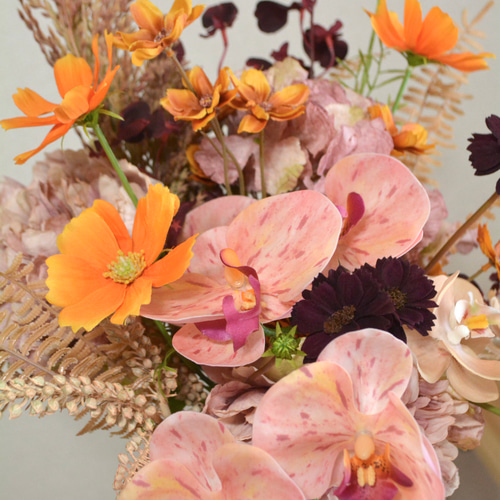 くすみピンク オレンジ ブーケ 秋婚 ウェディング 前撮り スワッグ