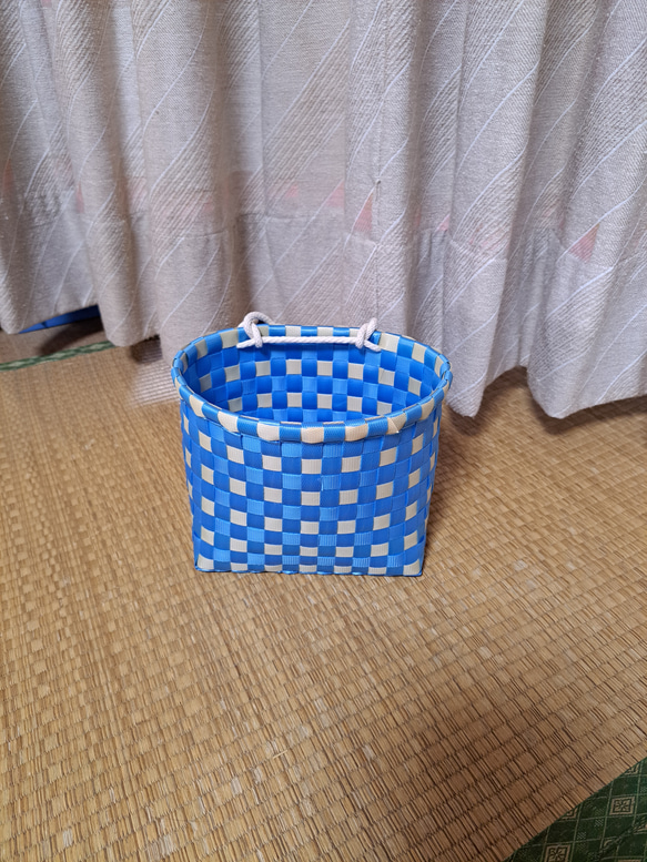 ●PPバンドかご(格子編みはけご　小)、収穫かご、模様a-黒-赤、色違い3個組 PPバンドかご(格子編み はけご 小)、収穫かご、プラカゴ 模様c