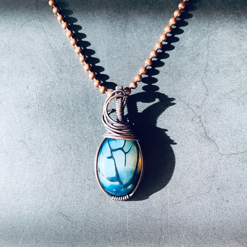静脈を宿す青｜美しい瑪瑙の一点物ネックレス｜ボヘミアンチョーカー