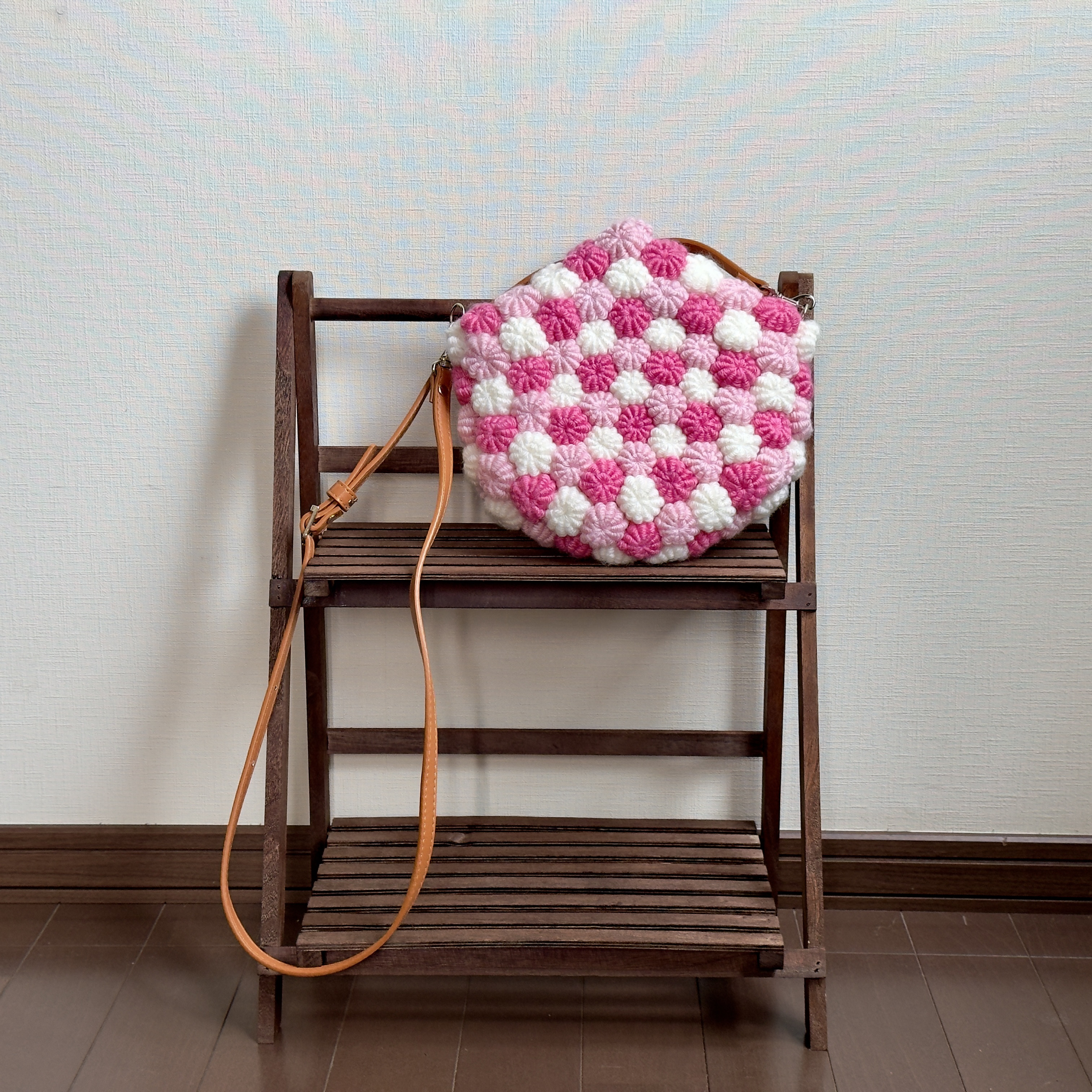 コイル編み の ポシェット 桜 イメージ