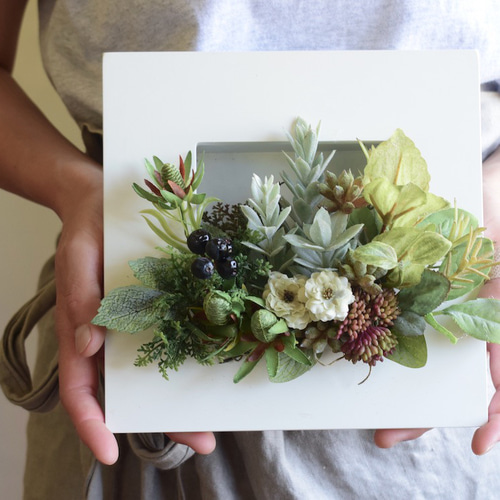 アーティシャルフラワー】多肉植物のフレームアレンジ アートフラワー
