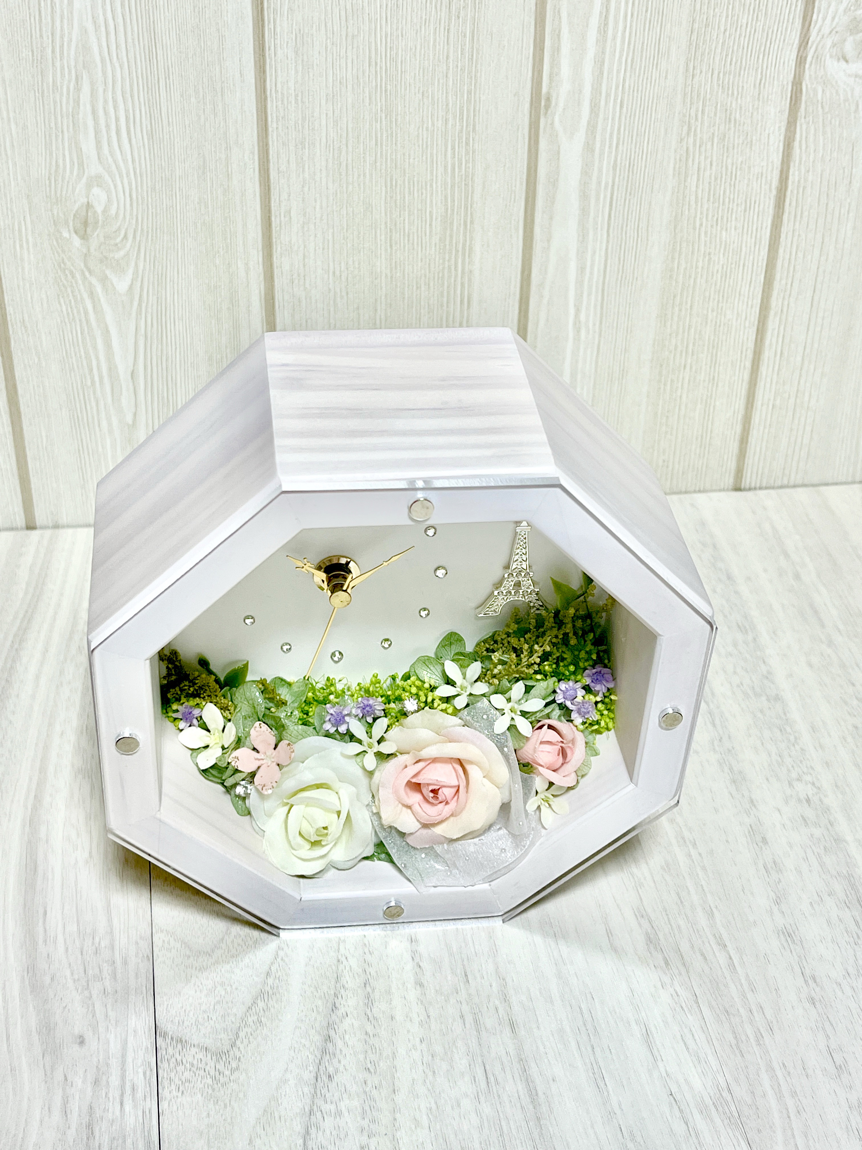 八角フラワー時計＊エッフェル塔　アンティークホワイト　花時計　インテリア雑貨　フラワーアレンジメント