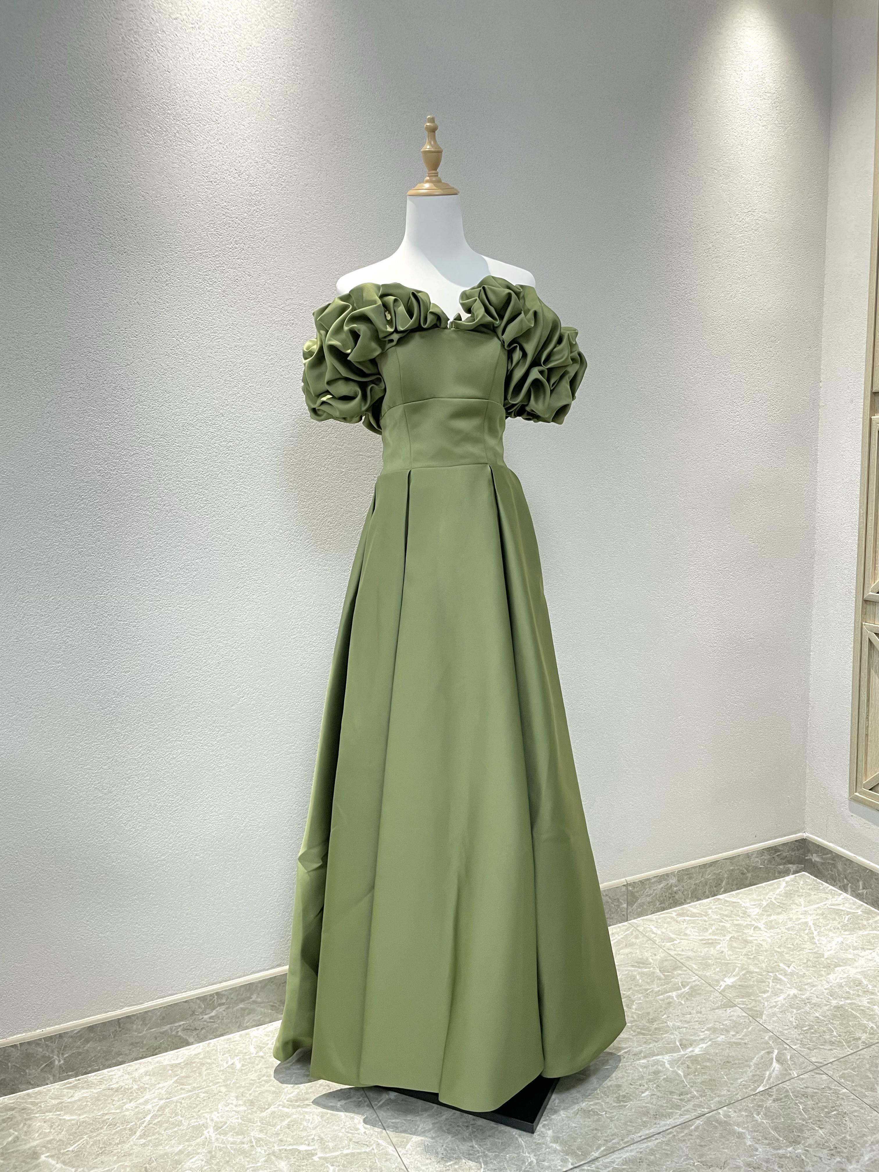 エレガント！胸フリル　オフショルダー　ビスチェドレス　編み上げ　グリーン　オーダー可能　結婚式/お呼ばれ前撮り/演奏会｜詳細画像