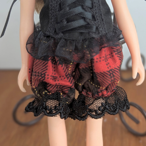 1212【復刻版初代リカちゃん】赤のチェックのふんわりかぼちゃパンツ※1