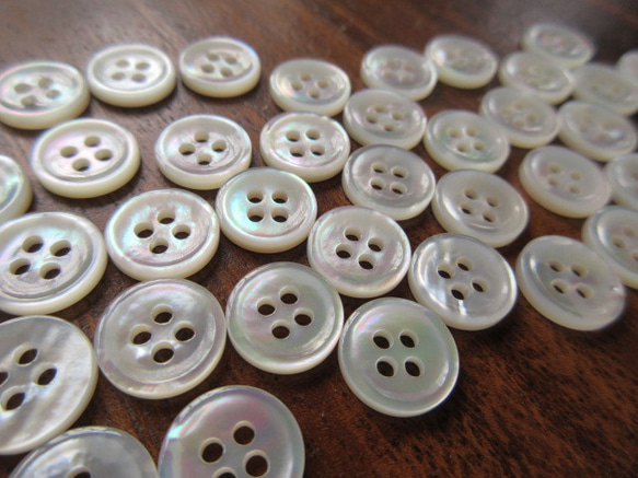 白蝶貝のボタン　11.5mm　カップ型　20個 2枚目の画像