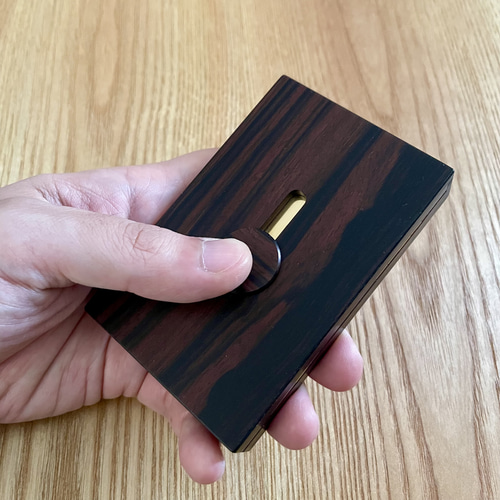 限定品】【黒檀】一枚づつ出る名刺入れ スライド式 名刺入れ・カード