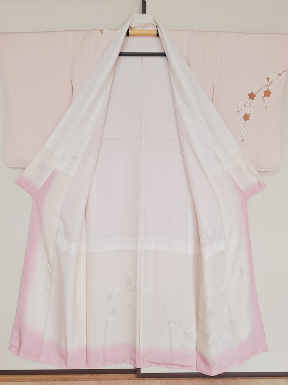 ワンタッチ着物　くらわん着物　正絹付け下げ訪問着リメイク　薄桃色枝垂れ桜梅蝶文様 また 身長 体重を備考欄にお書きください 幅出し 詰め等の寸法直しは致しておりません ご了承下さい