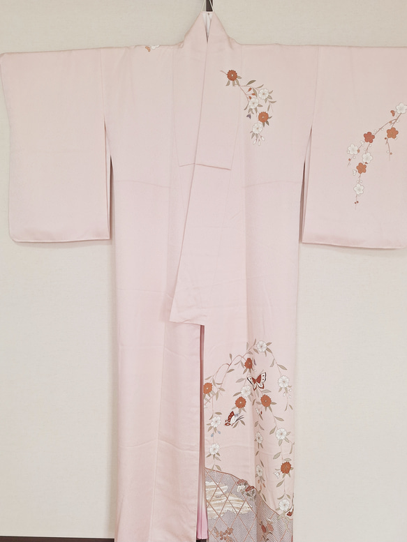 ワンタッチ着物　くらわん着物　正絹付け下げ訪問着リメイク　薄桃色枝垂れ桜梅蝶文様 また 身長 体重を備考欄にお書きください 幅出し 詰め等の寸法直しは致しておりません ご了承下さい