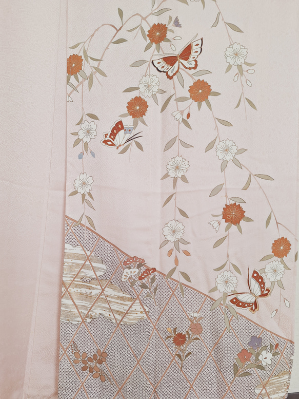 ワンタッチ着物　くらわん着物　正絹付け下げ訪問着リメイク　薄桃色枝垂れ桜梅蝶文様 また 身長 体重を備考欄にお書きください 幅出し 詰め等の寸法直しは致しておりません ご了承下さい