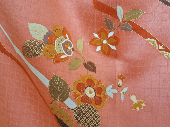 【トール】ワンタッチ着物　くらわん着物　正絹付け下げ訪問着リメイク　濃サーモンピンク花文様 また 身長 体重を備考欄にお書きください 幅出し 詰め等の寸法直しは致しておりません ご了承下さい