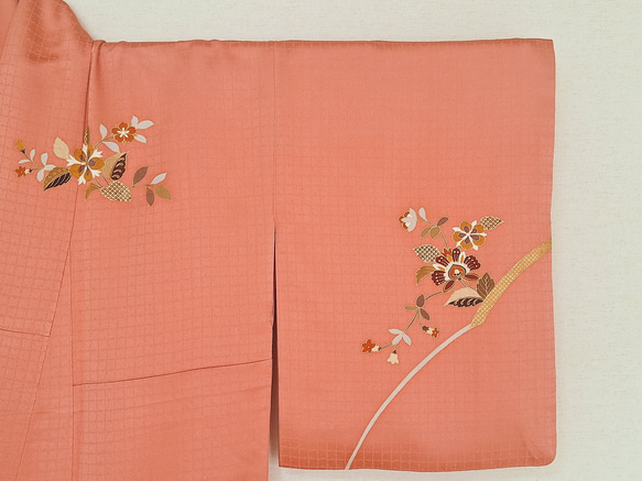 【トール】ワンタッチ着物　くらわん着物　正絹付け下げ訪問着リメイク　濃サーモンピンク花文様 また 身長 体重を備考欄にお書きください 幅出し 詰め等の寸法直しは致しておりません ご了承下さい