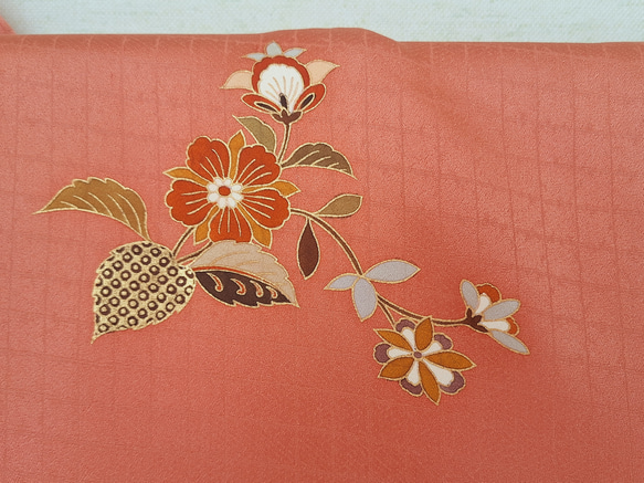 【トール】ワンタッチ着物　くらわん着物　正絹付け下げ訪問着リメイク　濃サーモンピンク花文様 また 身長 体重を備考欄にお書きください 幅出し 詰め等の寸法直しは致しておりません ご了承下さい