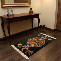 未使用　ペルシャ絨毯　ラグ　マット　クム　シルク　薔薇一面 ペルシャ絨毯 クム シルク タバタバイ工房 玄関マット 薔薇(バラ) 花柄