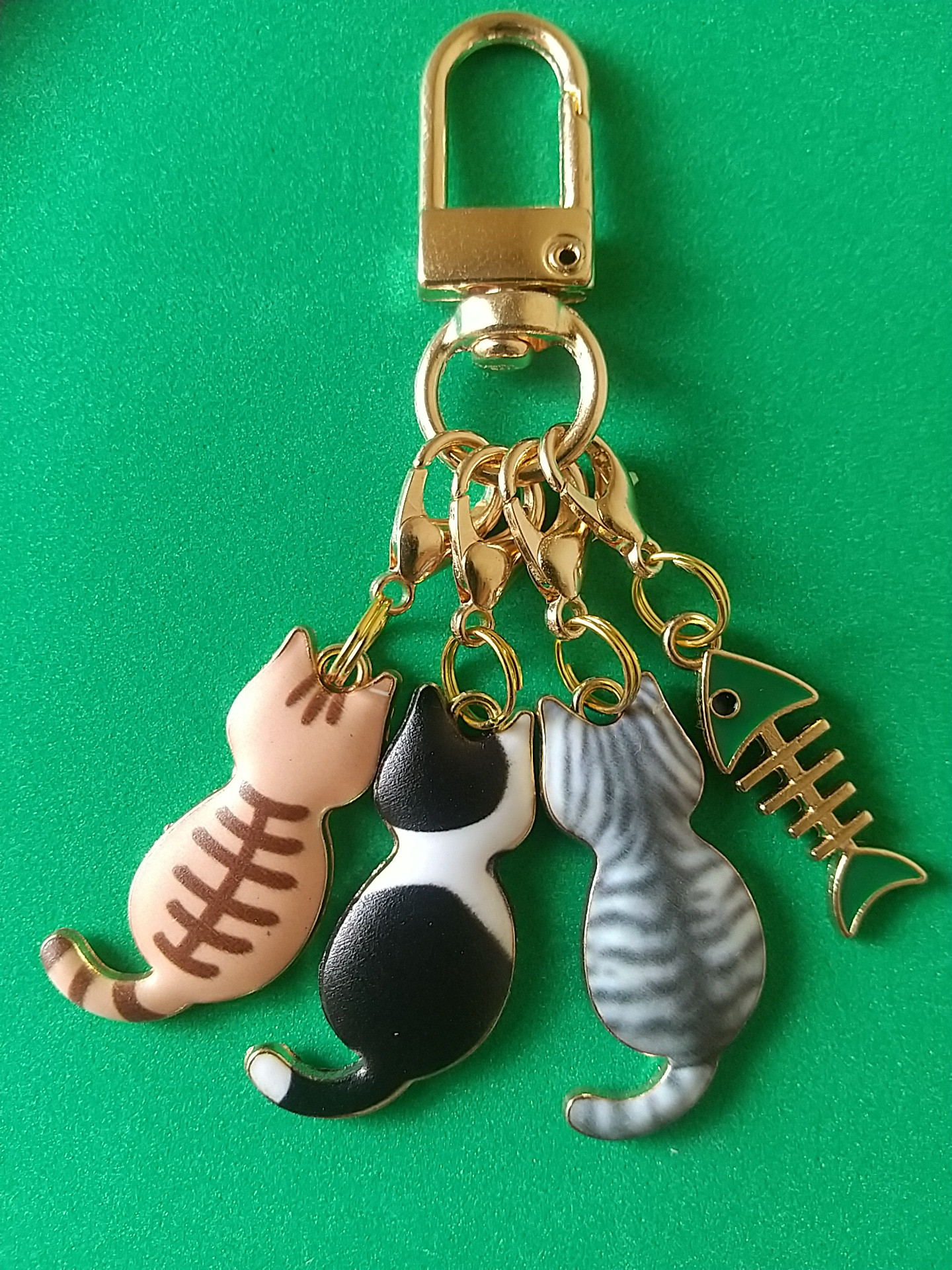 【No4】蓄光猫さんのバッグチャーム