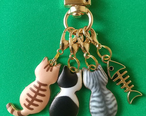 にゃんにゃんにゃんこ キーホルダーチャーム１２個セット 3d73ca5eebcbacf380a38a0f5d65a6