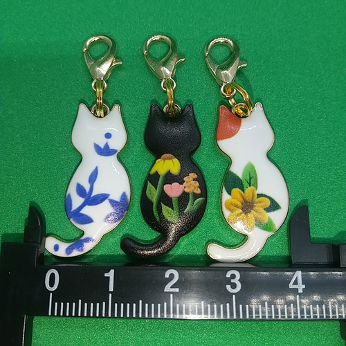 No8-23☆後ろ姿にゃんずネコチャーム♪キーホルダータイプ☆マスク