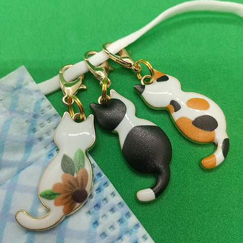 No8-23☆後ろ姿にゃんずネコチャーム♪キーホルダータイプ☆マスク