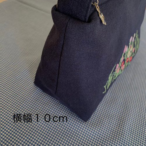 ハンドメイド「草原」 草原 bag(紺） ハンドバッグ ricamo 通販 18159428｜Creema