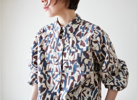 GEOMETRIC ショートタックシャツ 1枚目の画像