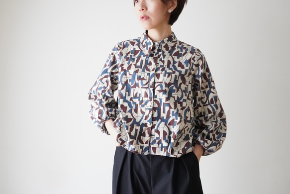 GEOMETRIC ショートタックシャツ 2枚目の画像
