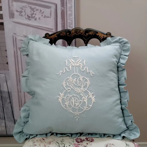 手刺繍 アンティークモノグラム刺繍リネンクッションカバー 手刺繍 アンティークモノグラム刺繍リネンクッションカバー