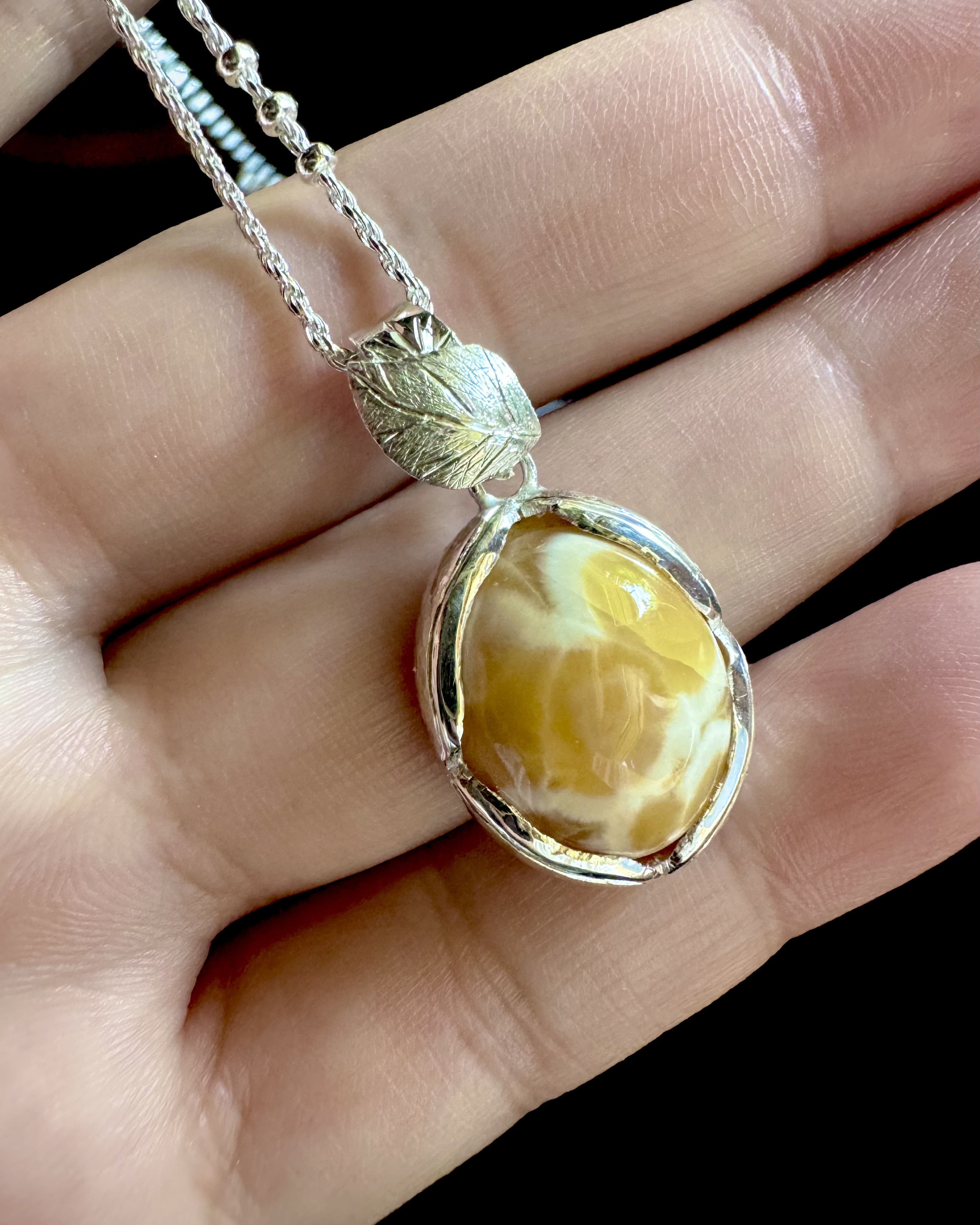 イエローカルサイト　檸檬デザインペンダントトップ