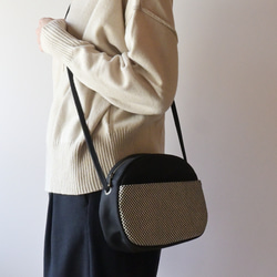 三河木綿 刺し子織&帆布　山なりショルダーバッグ♪ブラック 11枚目の画像