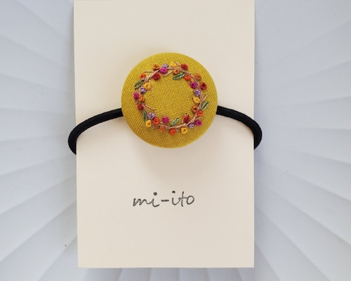 刺繍ヘアゴム no. 1576 くるみボタン 《送料無料》 ヘアゴム mi-ito